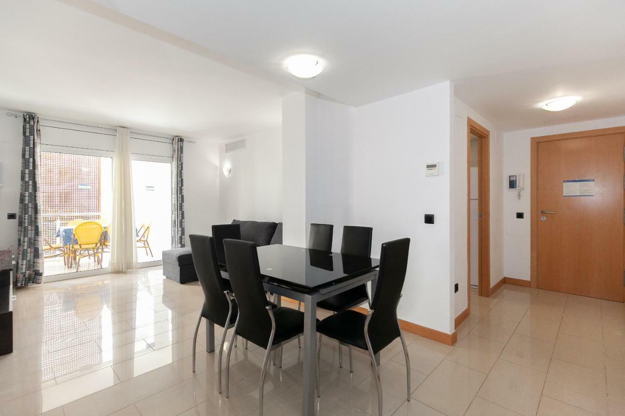 Uhc Sol I Mar Family Complex Apartman Salou Kültér fotó